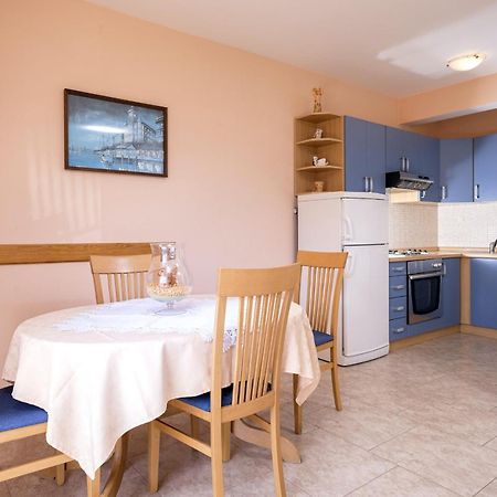 Apartments Zlata Stari Grad  Room photo